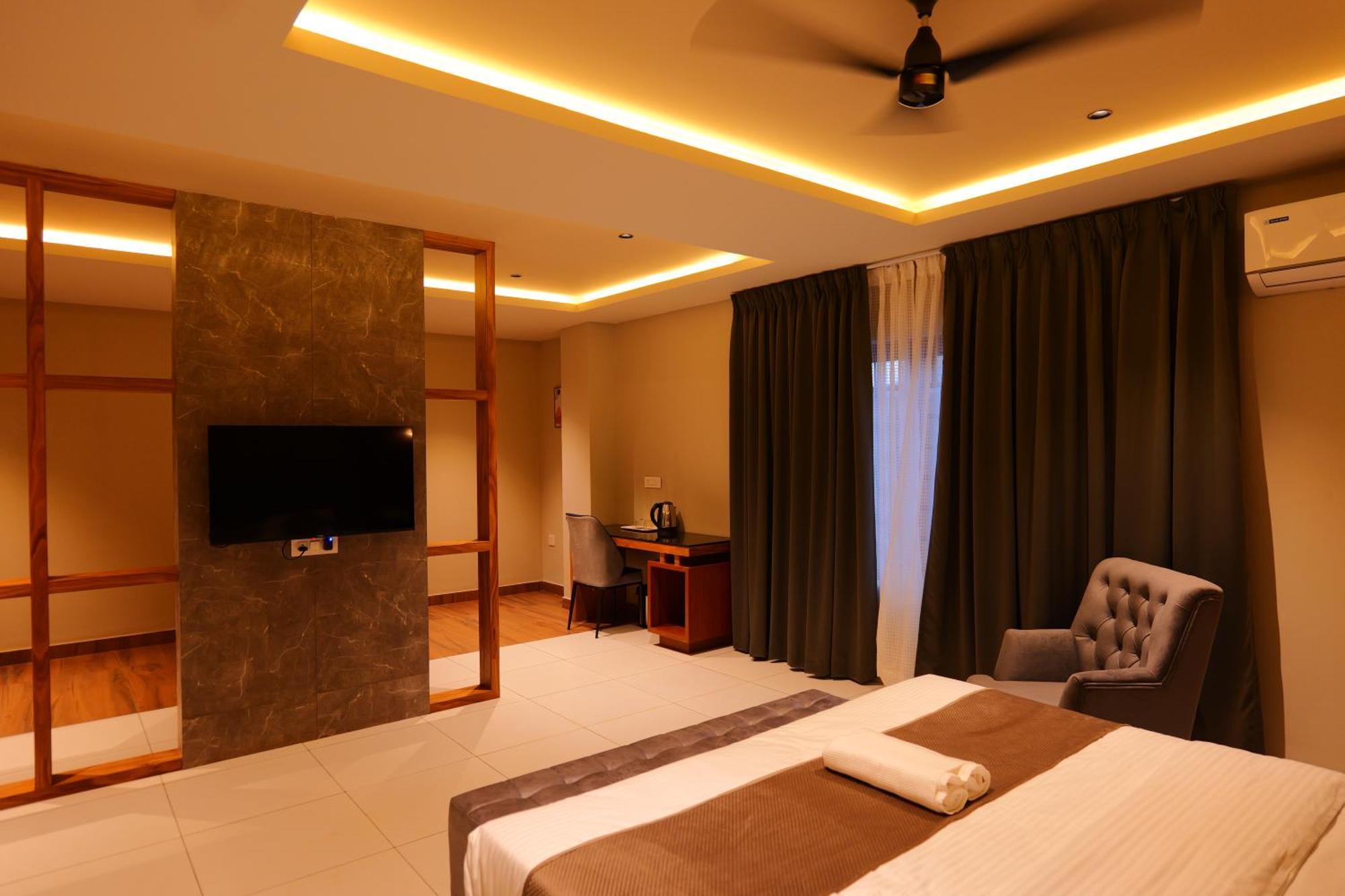 Hotel Classico International Kannangad Exterior foto